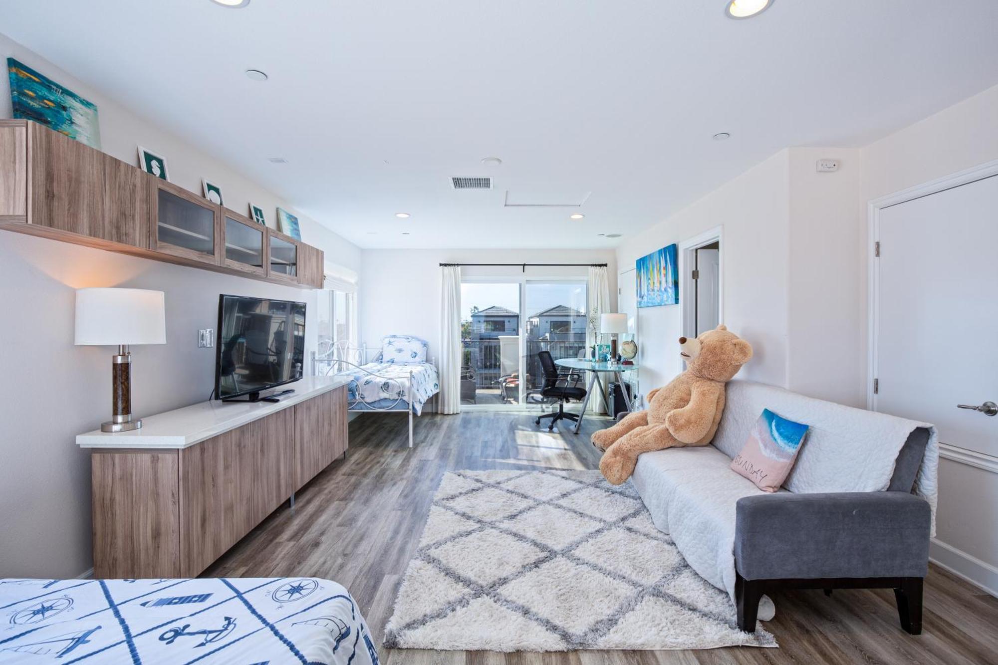 New Luxurious Beach Home Huntington Beach Exterior photo