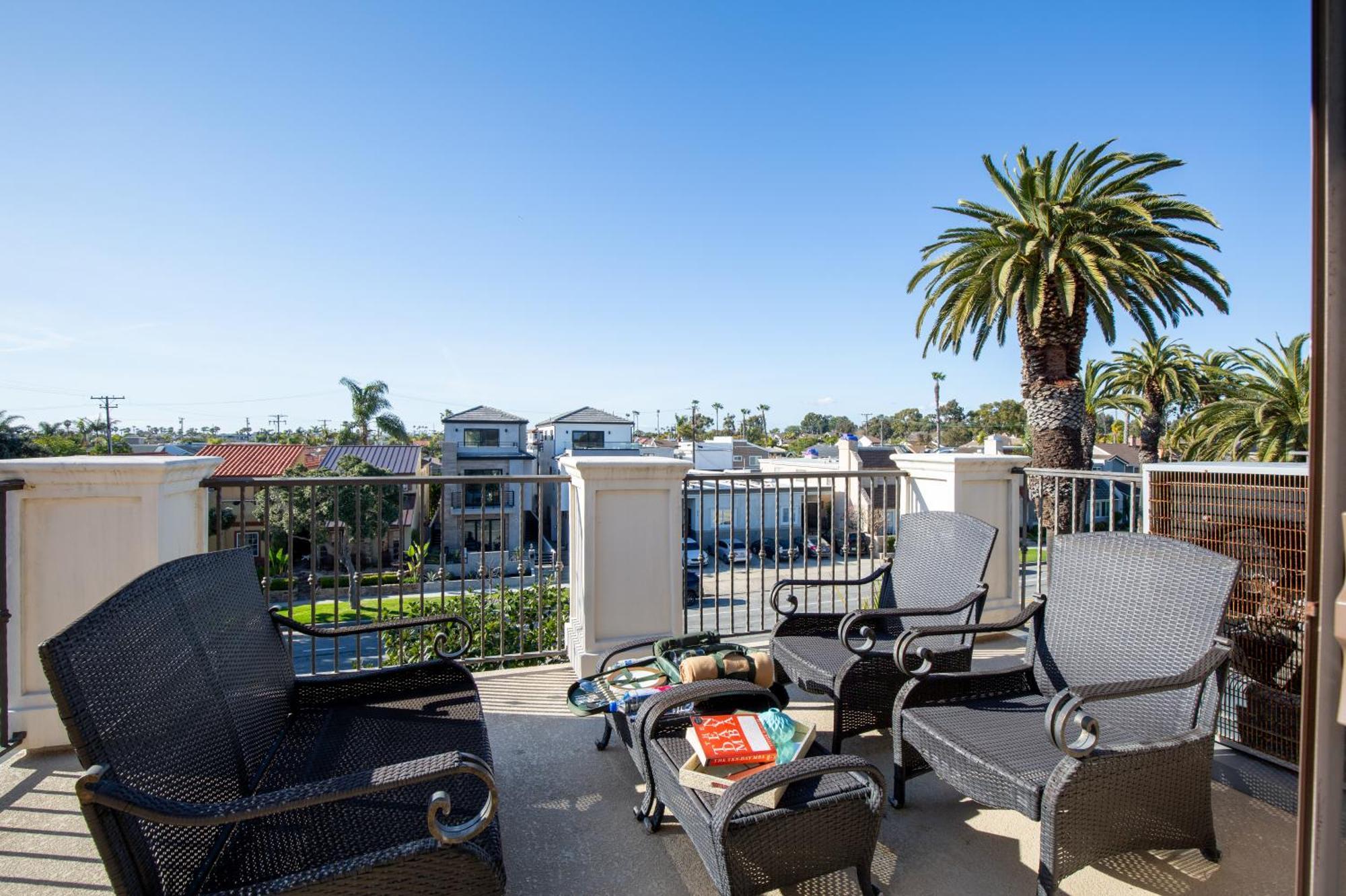 New Luxurious Beach Home Huntington Beach Exterior photo